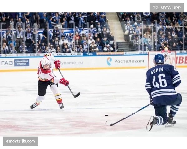 大陆冰球联赛现场:莫斯科迪纳摩主场万名球迷为球队出局落泪 大陆冰球联赛现场:莫斯科迪纳摩主场万名球迷为球队出局落泪